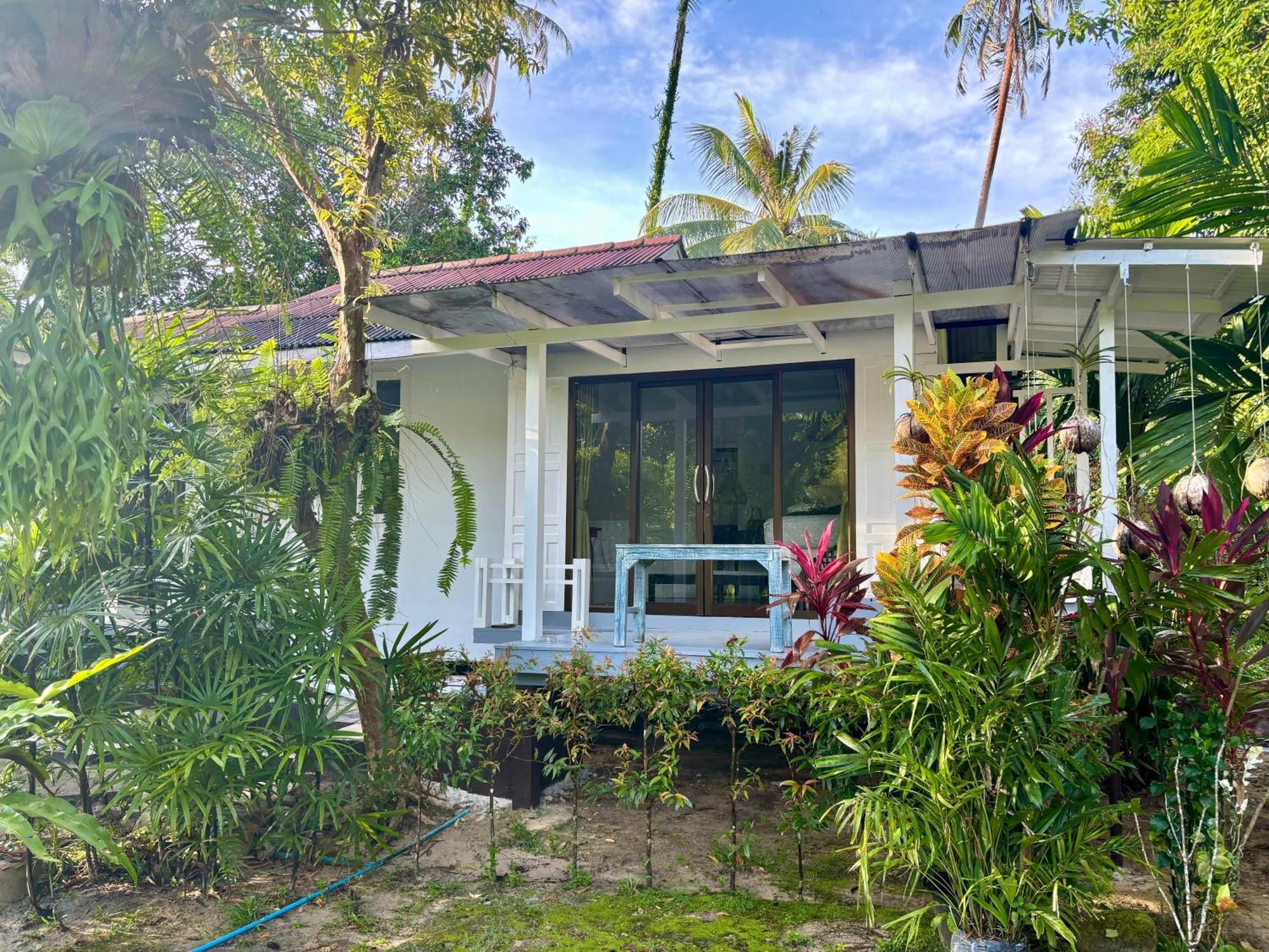 Baan Bua Cottage SHA EXTRA PLUS B5510 Ko Kut Bagian luar foto