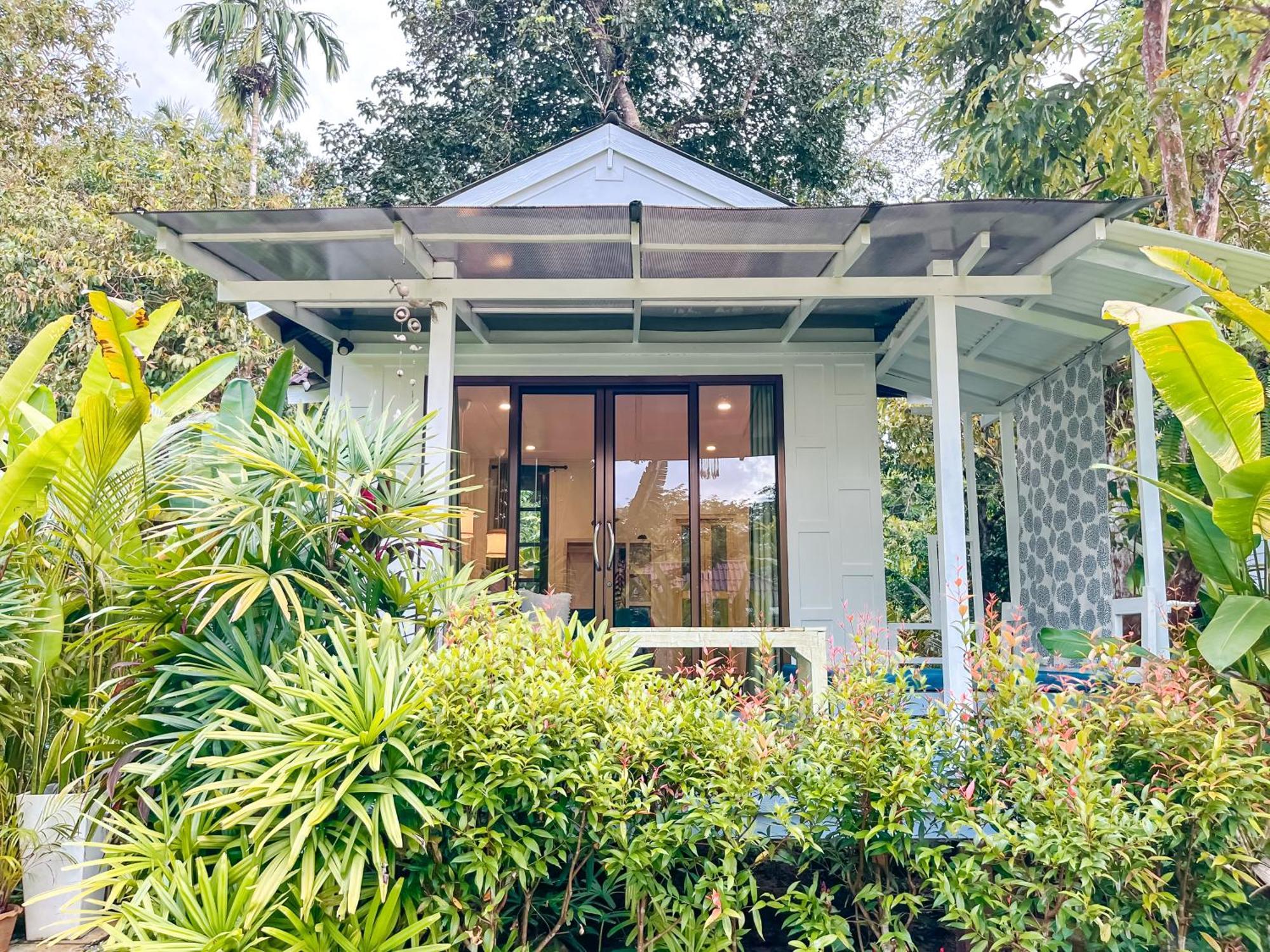 Baan Bua Cottage SHA EXTRA PLUS B5510 Ko Kut Bagian luar foto